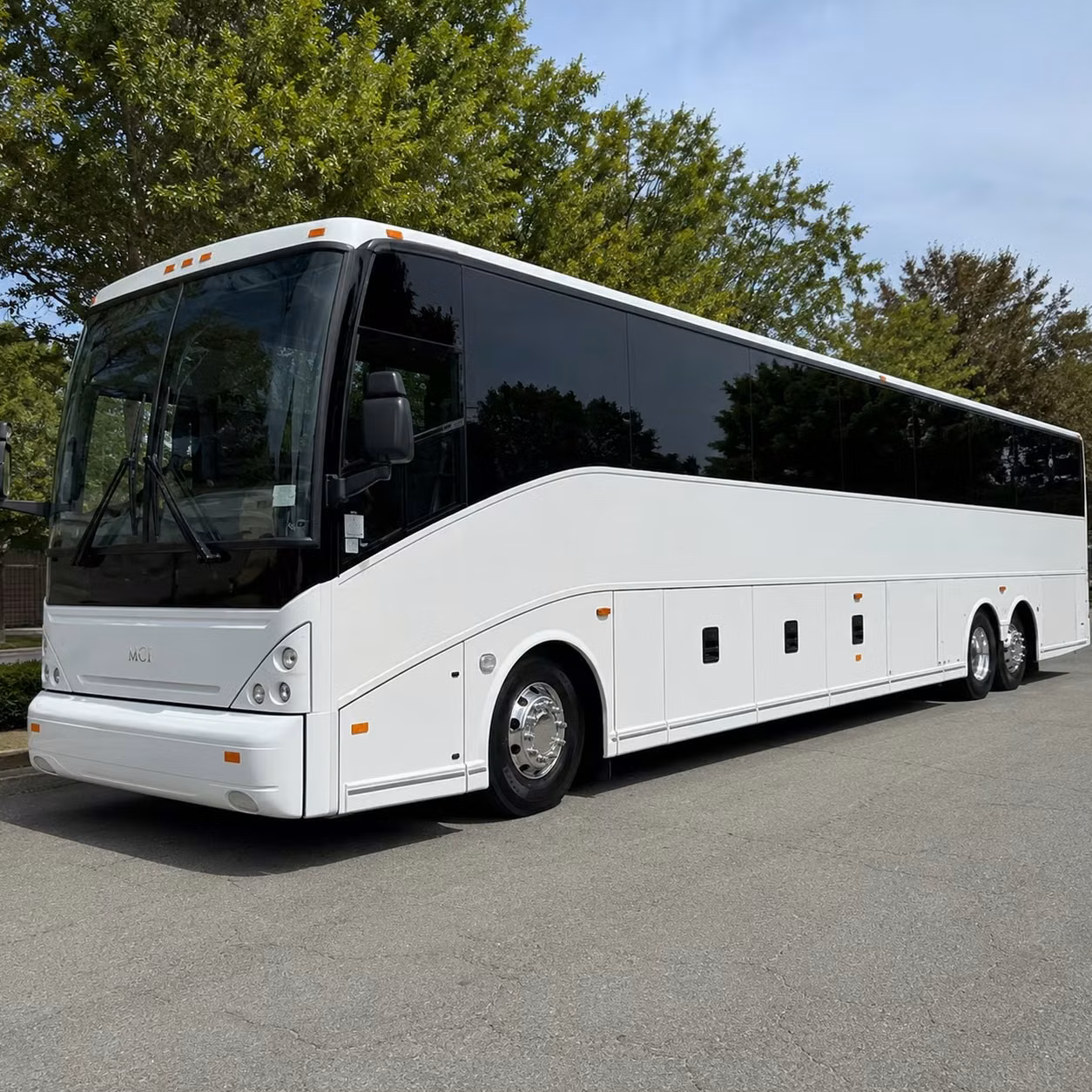 charterbuslawton com makes military and government airport transportation in lawton simple
