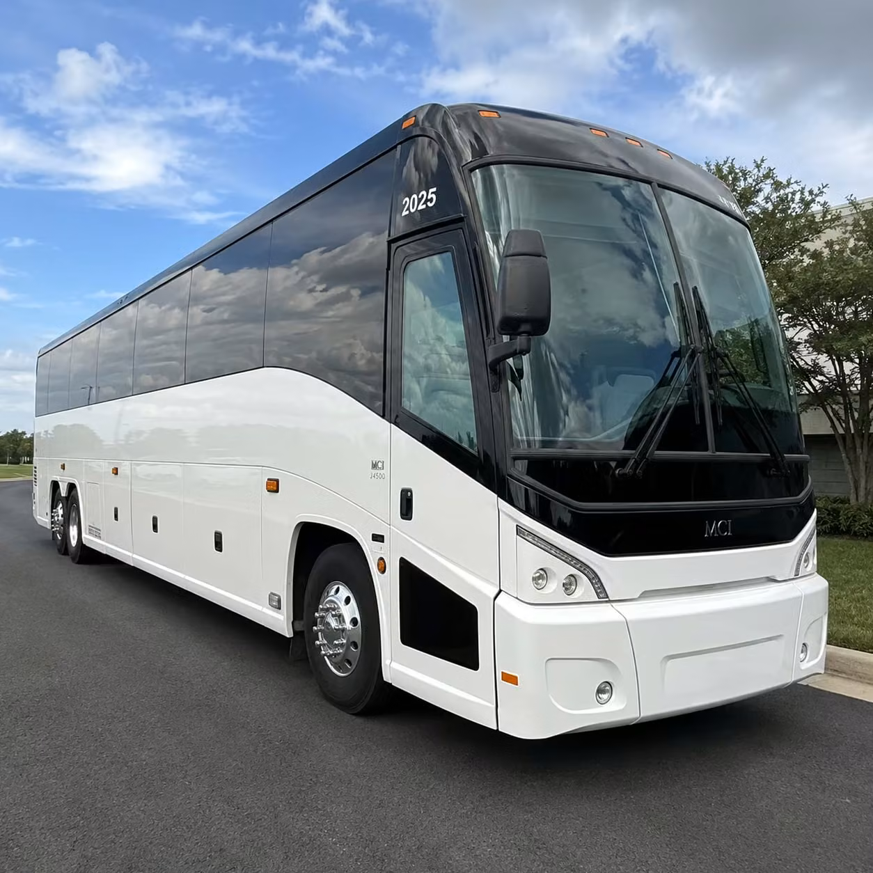 concert bus rentals in lawton